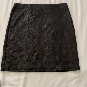 SNAKE SKIRT